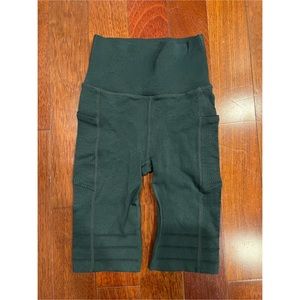 High-Waisted SculptKnit® Pocket Short XS